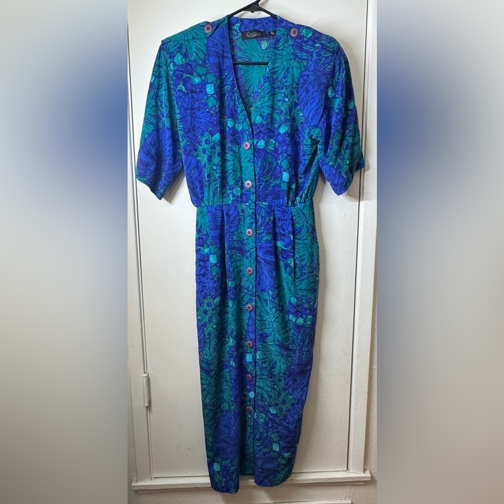 Vintage Gillian 100% Silk Green Blue Tropical Floral Buttoned Front Midi Dress 4